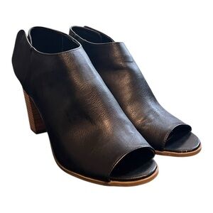 Mossimo Black Peep Toe Booties – Size 7.5